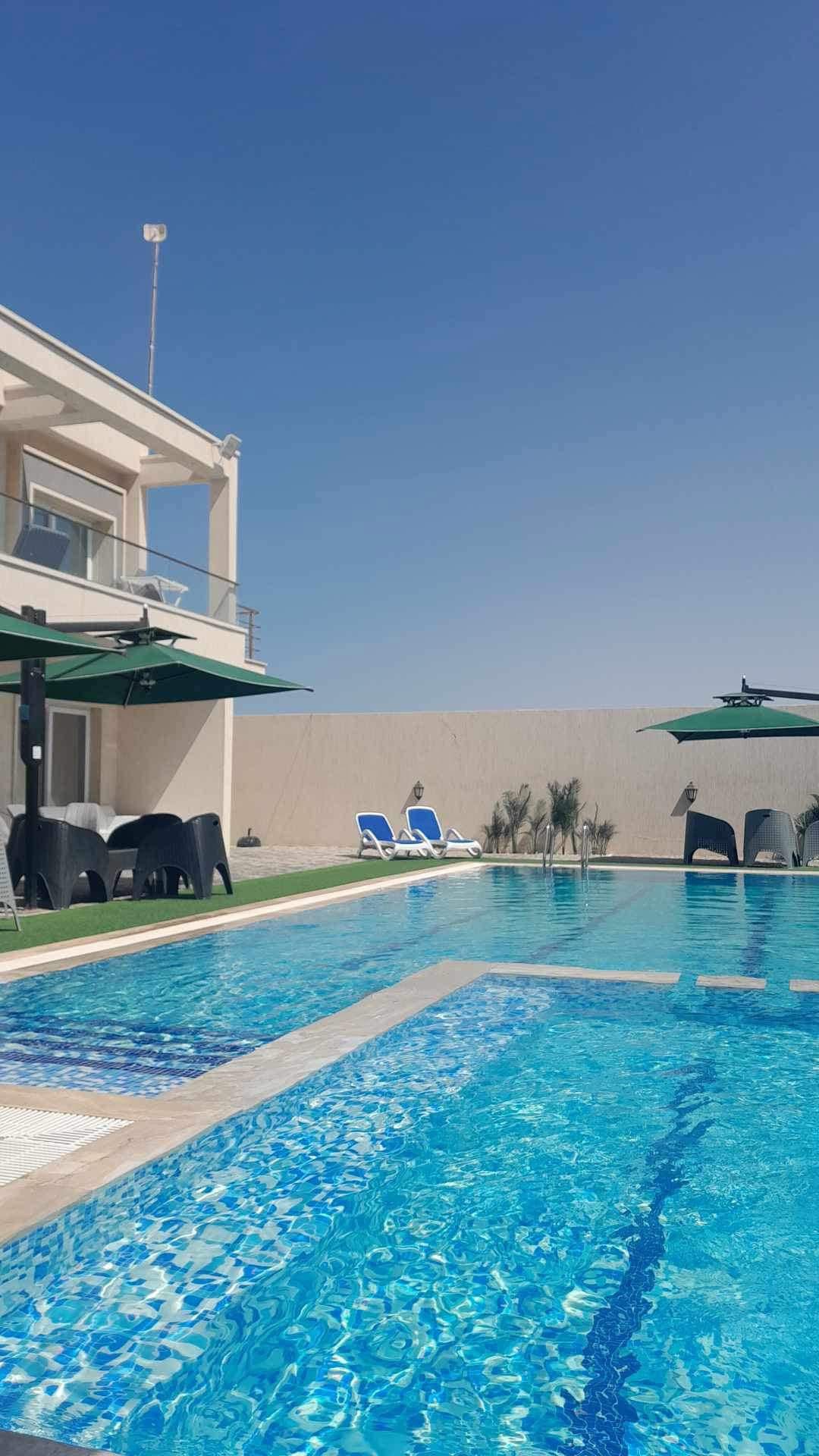 اقامة لونا